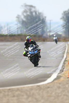 media/Sep-20-2025-TrackDaz (Sat) [[27f0cde673]]/B Group/220pm (Turn 9)/